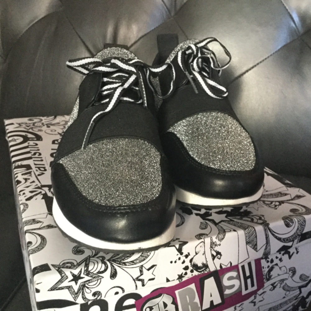 NWOT mixed media sneakers